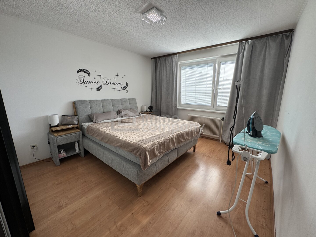2-Zimmer-Wohnung im 12. Stock mit Loggia – Foto 2