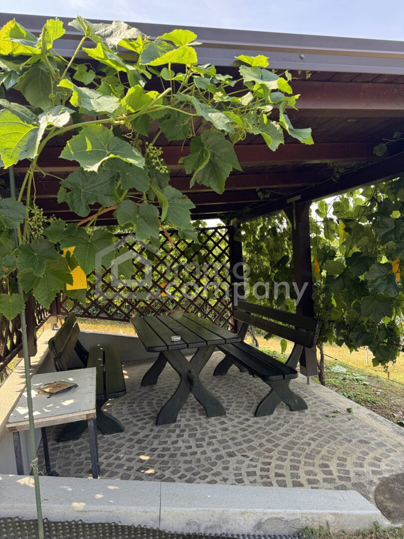 Großzügiges 7-Zi-Haus in Straden, Garten, Pool, Garagen, Balkon – 280 m² Wohnkomfort in Toplage – Foto 10