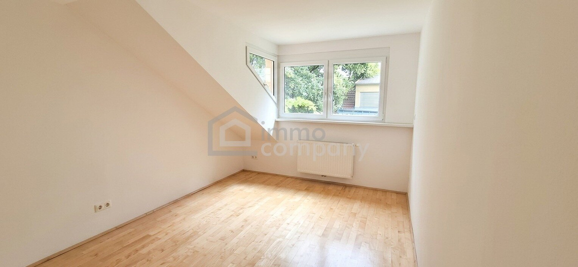 Neuwertiges 5-Zi-Haus mit Garten, Terrasse & moderner Ausstattung in der Nähe vom 4. Bezirk zu mieten! – Foto 5