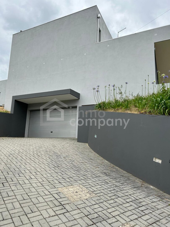 Traumvilla in Castelo de Paiva: Neuwertig, 600m², 5 Zimmer – Ihr neues Zuhause für 1,2 Mio. €! – Foto 3