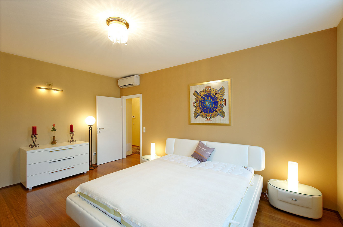Exklusive Dachgeschosswohnung, 75 m² Dachterrasse – Foto 9