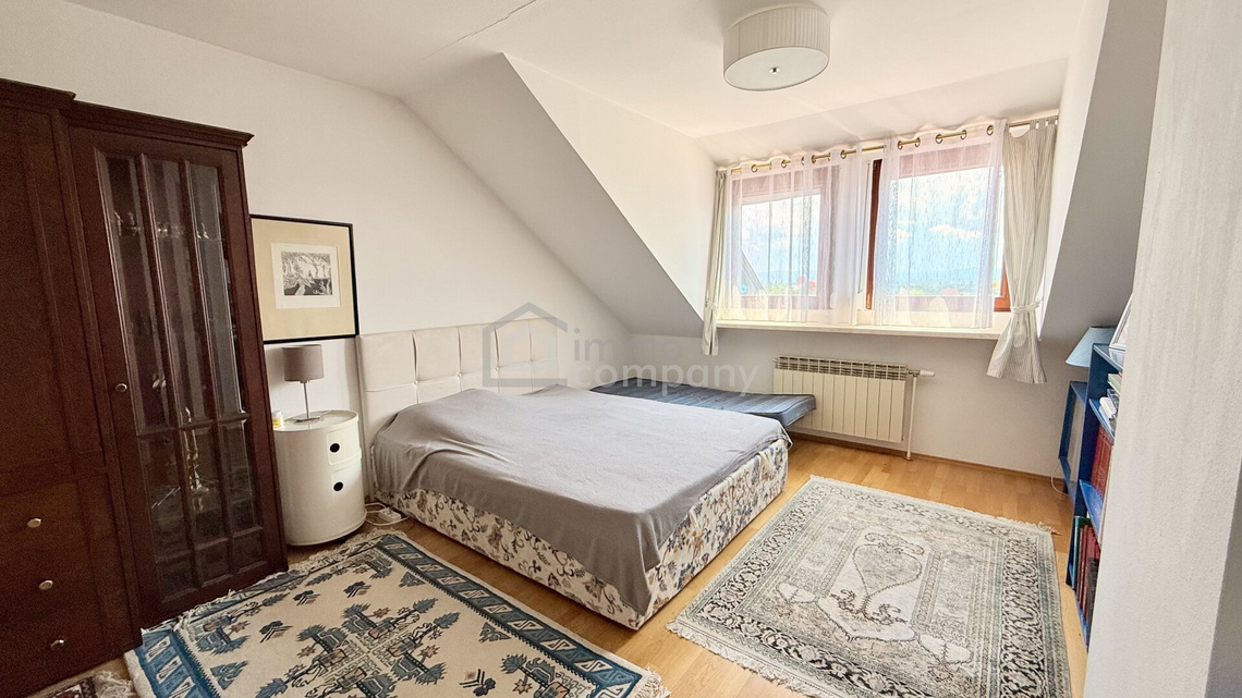 Großzügiges Einfamilienhaus mit Wintergarten, Vollkeller, Garage & schönem Garten in ruhiger Wohnlage – Foto 4
