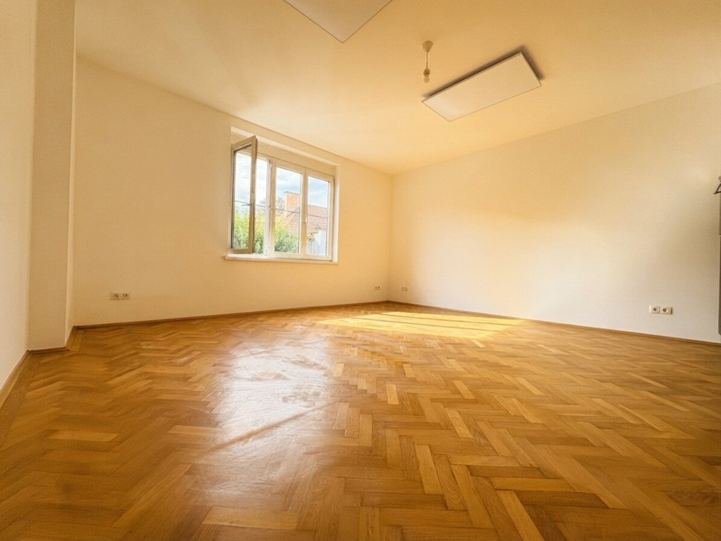 Frisch sanierte 2-Zimmer-Wohnung in ruhiger Lage – Foto 1