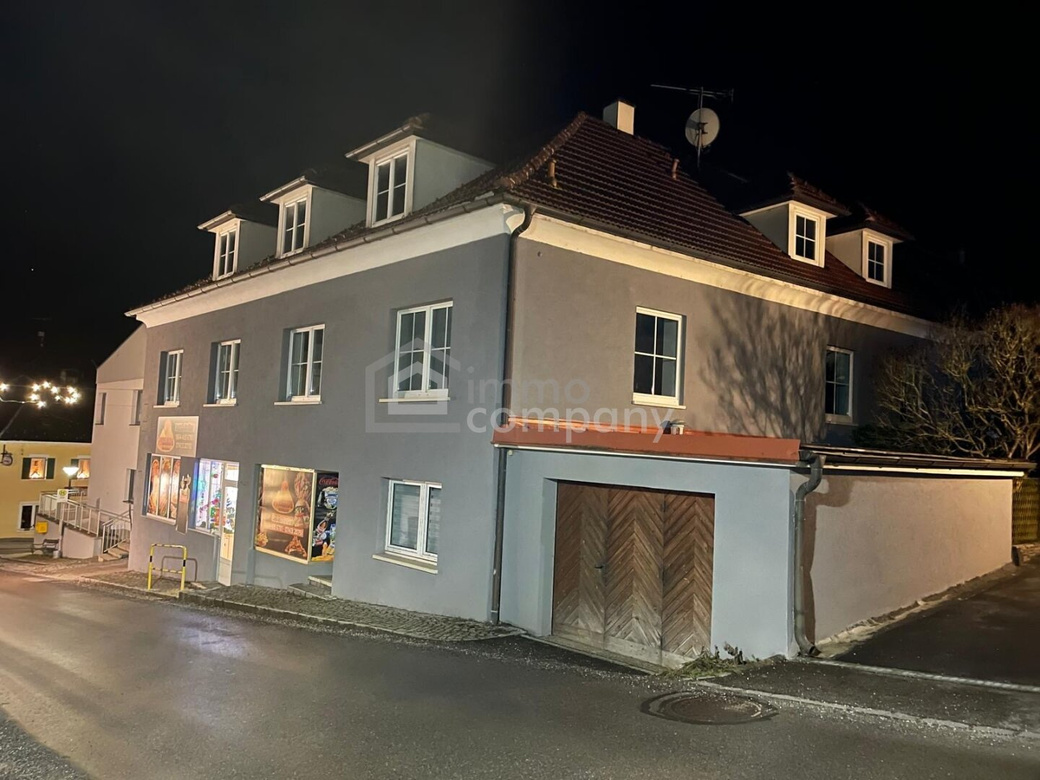 Großes Mehrfamilienhaus in Artstetten, 17 Zimmer, Garten, Garagen, Top Ausstattung! – Foto 2