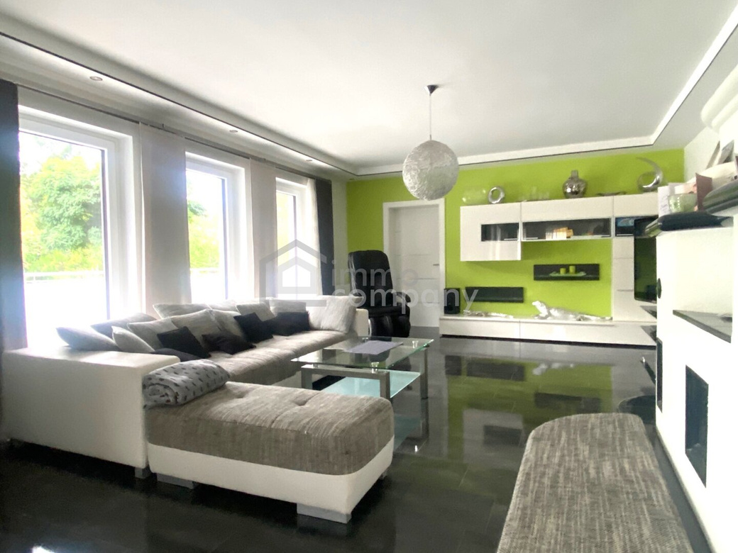 Topgepflegtes Einfamilienhaus mit Pool, Sauna, großzügiger Terrasse sowie Garage und Carport – Foto 9