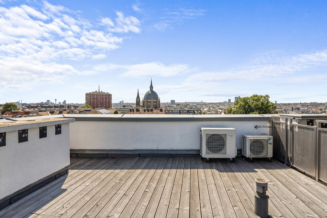 Exklusive Dachgeschoss-Maisonette mit 2 Terrassen & 360° Panoramablick – Foto 8