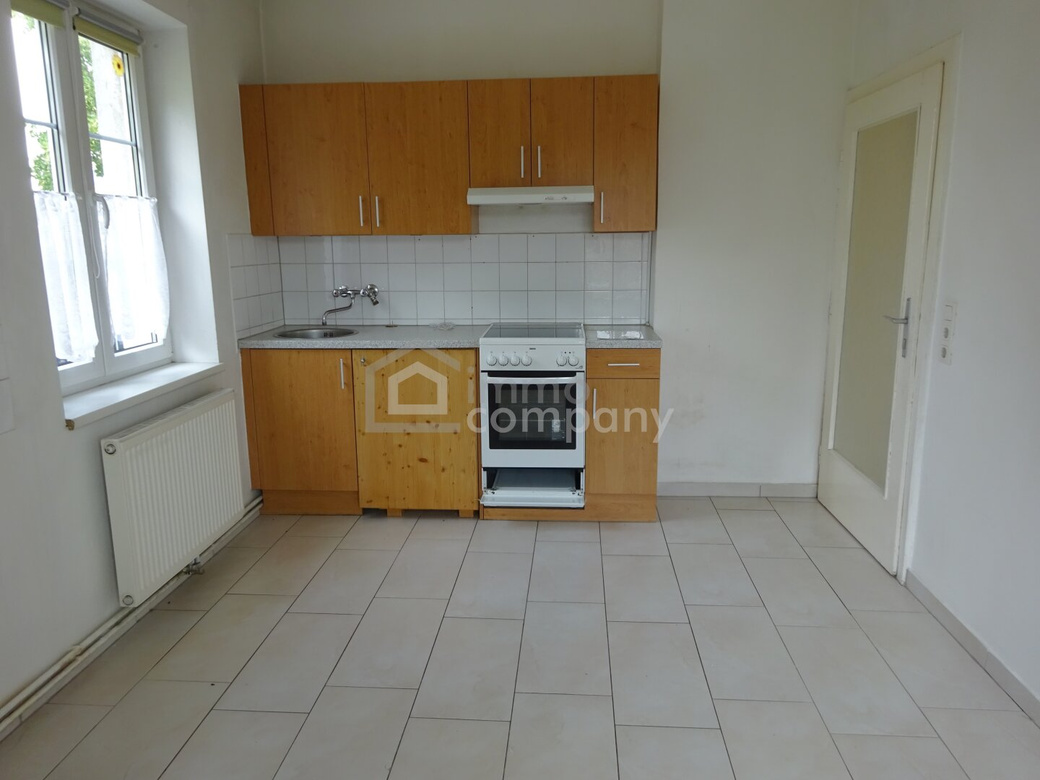 Anleger aufgepasst! Gut aufgeteilte 2 Zimmer Wohnung in Stockerau!!! – Foto 1