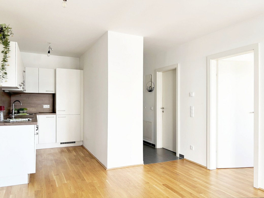 KOMPAKTE SONNIGE WOHNUNG MIT WEST-BALKON - SUPER ANBINDUNG – Foto 3