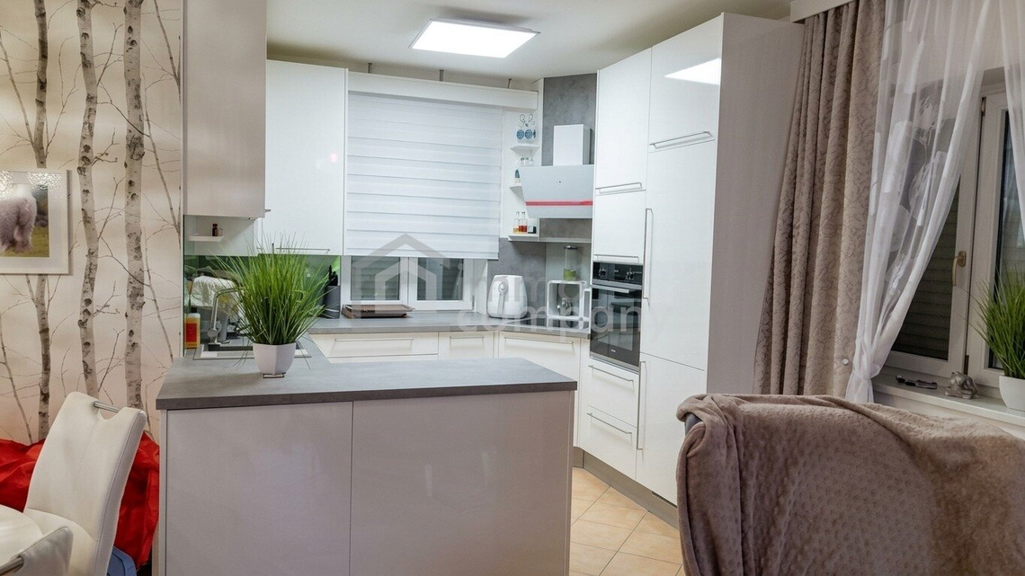 Modernes Mehrgenerationenhaus mit Weideland – Foto 2