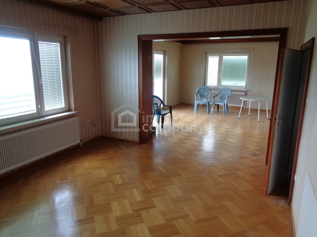Neuer Preis!!! Interessantes Anlageobjekt für Firmensitz  oder ca. 18 Wohneinheiten! ...und weitere 1312m² Freifläche/ Baugrund für zB. Reihenhäuser um Euro 158.000!!! – Foto 4