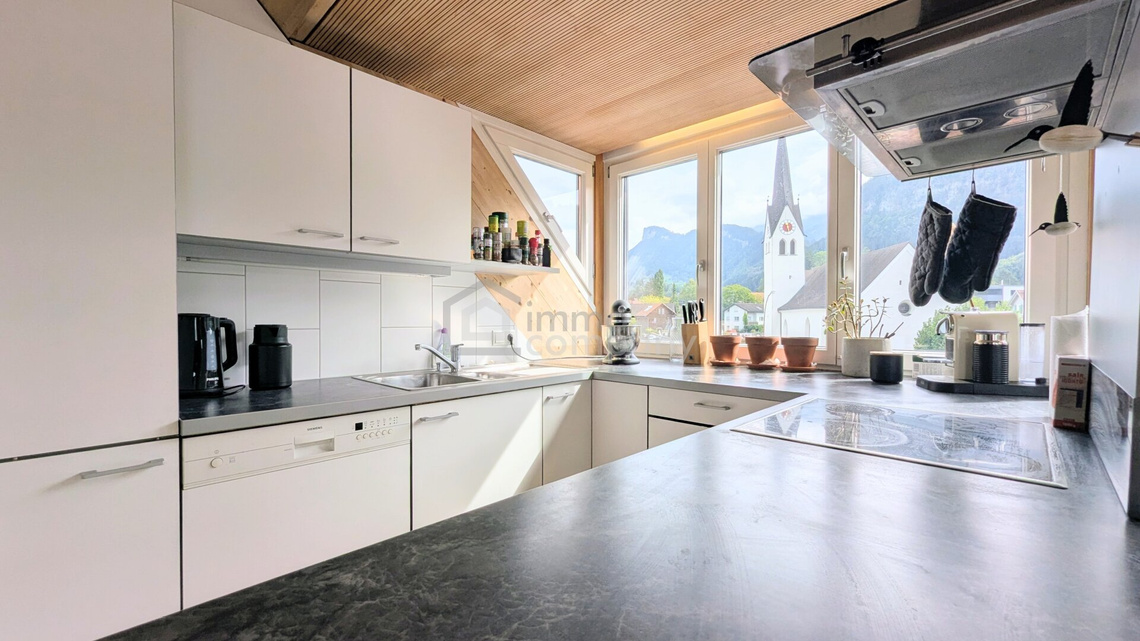 Exklusive 119m² Loft-Dachbodenwohnung mit Lift, Panoramablick & Parkplatz – Foto 5