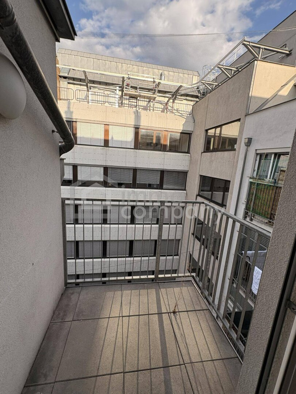 Neuwertige 2-Zi Wohnung in 1100 Wien mit Balkon, Garage Stellplatz & Fußbodenheizung! – Foto 6