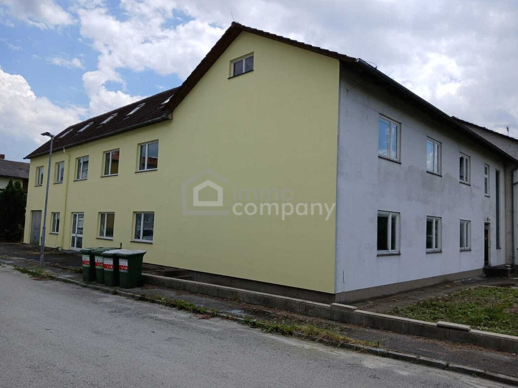 Neuer Preis!!! Interessantes Anlageobjekt für Firmensitz  oder ca. 18 Wohneinheiten! ...und weitere 1312m² Freifläche/ Baugrund für zB. Reihenhäuser um Euro 158.000!!! – Foto 2