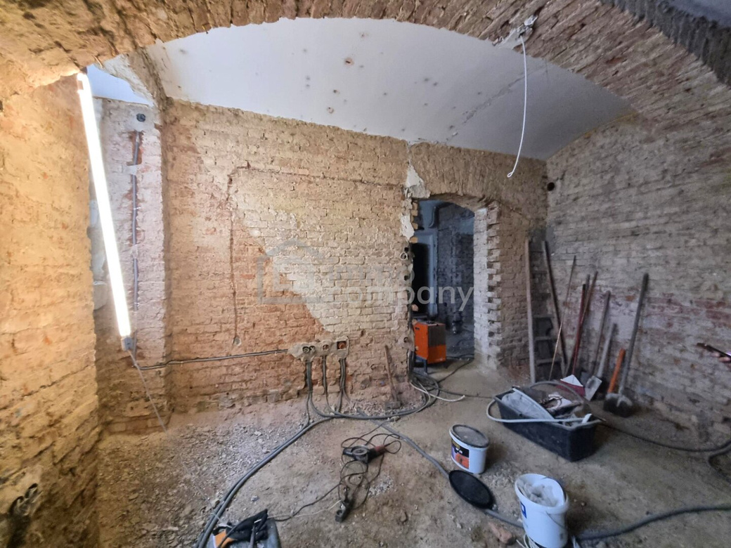 Souterrain Wohnung/Büro in bester Lage mit NIEDRIGEN BK! – Foto 3