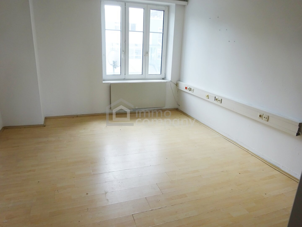 Großzügiges Stockhaus mit Innenhof, Carport, Garten mit Pool!!! – Foto 6