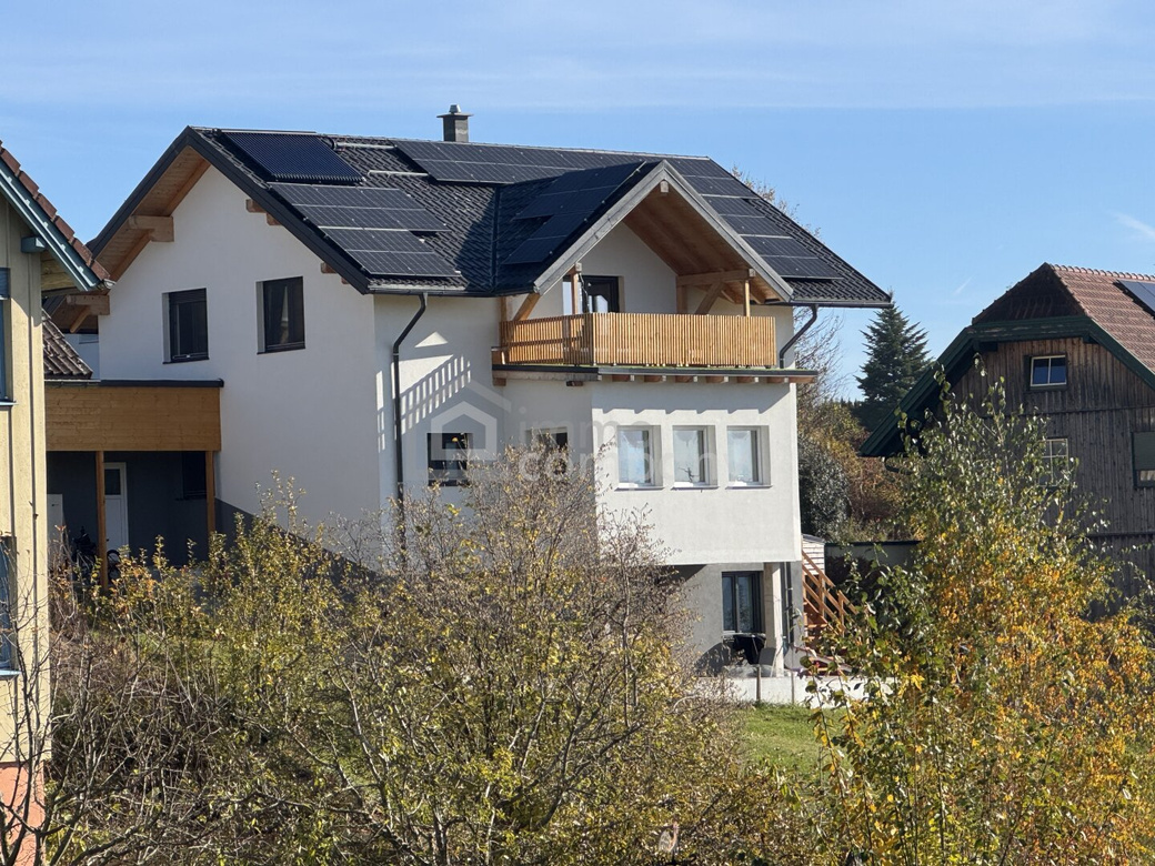 Wohnhaus 196m², in Neukirchen an der Vöckla. – Foto 4