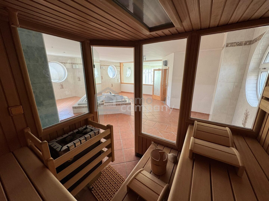 Großzügige Wohnhaus in Zeltweg – 299 m² Wohnfläche, eigener Wellnessbereich, Pool & vielfältige Nutzungsmöglichkeiten – Foto 3