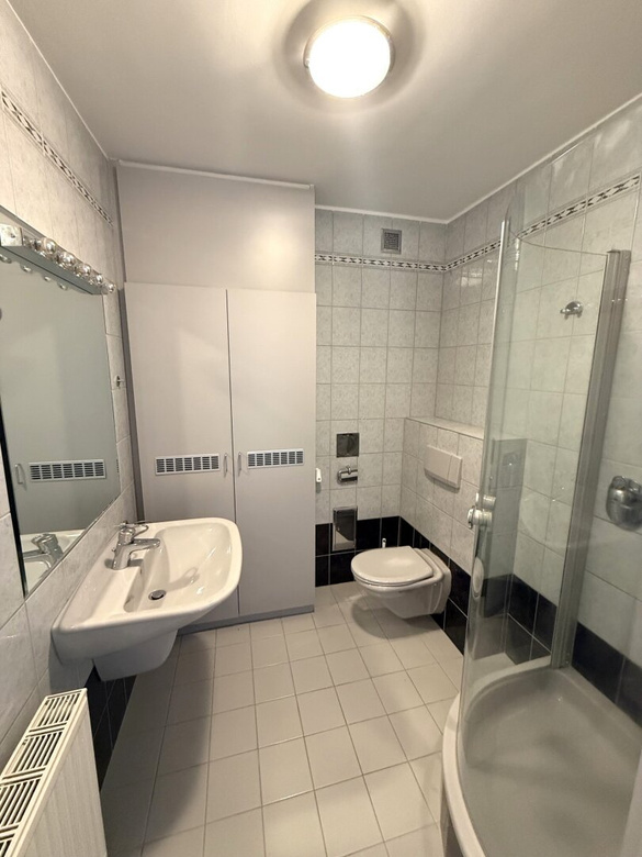 4 Zimmer Maisonetten-Wohnung auf 3 Ebenen in der Straßergasse – Foto 9