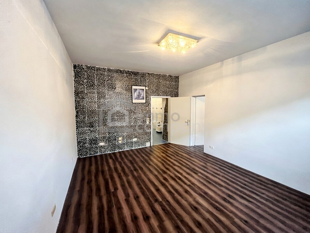 3-Zimmer-Wohnung mit großer Innenhofterrasse in 1140 Wien – Foto 2