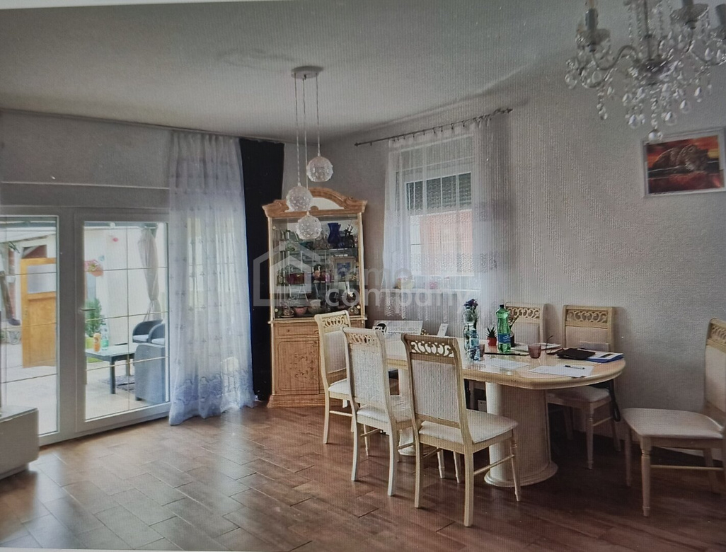 Großzügiges Einfamilienhaus mit viel Platz für die ganze Familie! – Foto 4