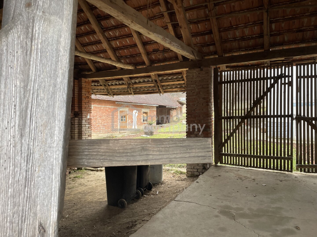 Schönes Bauernhaus mit Nebengebäuden für Selbstversorger – Foto 9