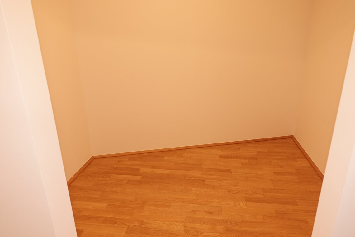 ERSTBEZUG 3 Zimmer DG-Balkon-Neubauwohnung – Foto 12