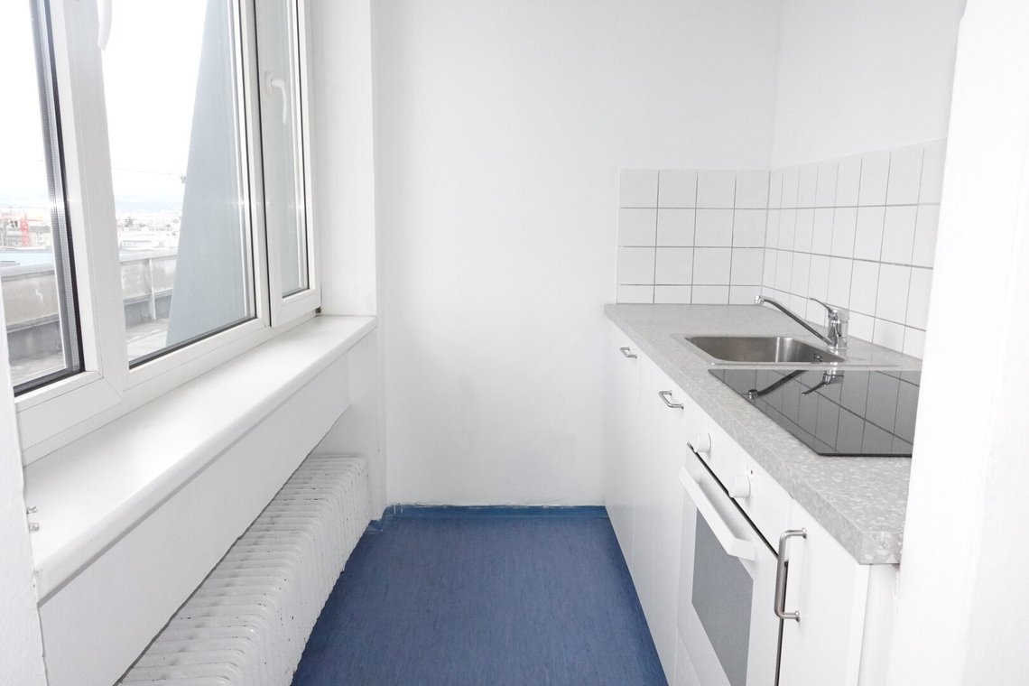 Tolle 2 Zimmer DG Wohnung - zwischen Quellenstraße und Gudrunstraße – Foto 4
