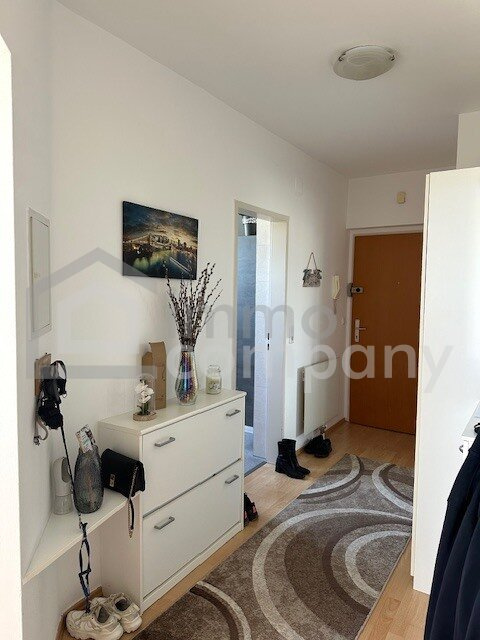 Moderne 2-Zi Dachgeschoßwohnung mit Balkon in Wiener Neustadt – 72m² – Foto 3