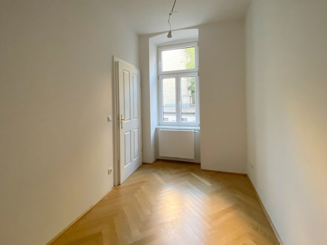 ERSTBEZUG im CHARMANTEN ALTBAU, U3 NÄHE! – Foto 4