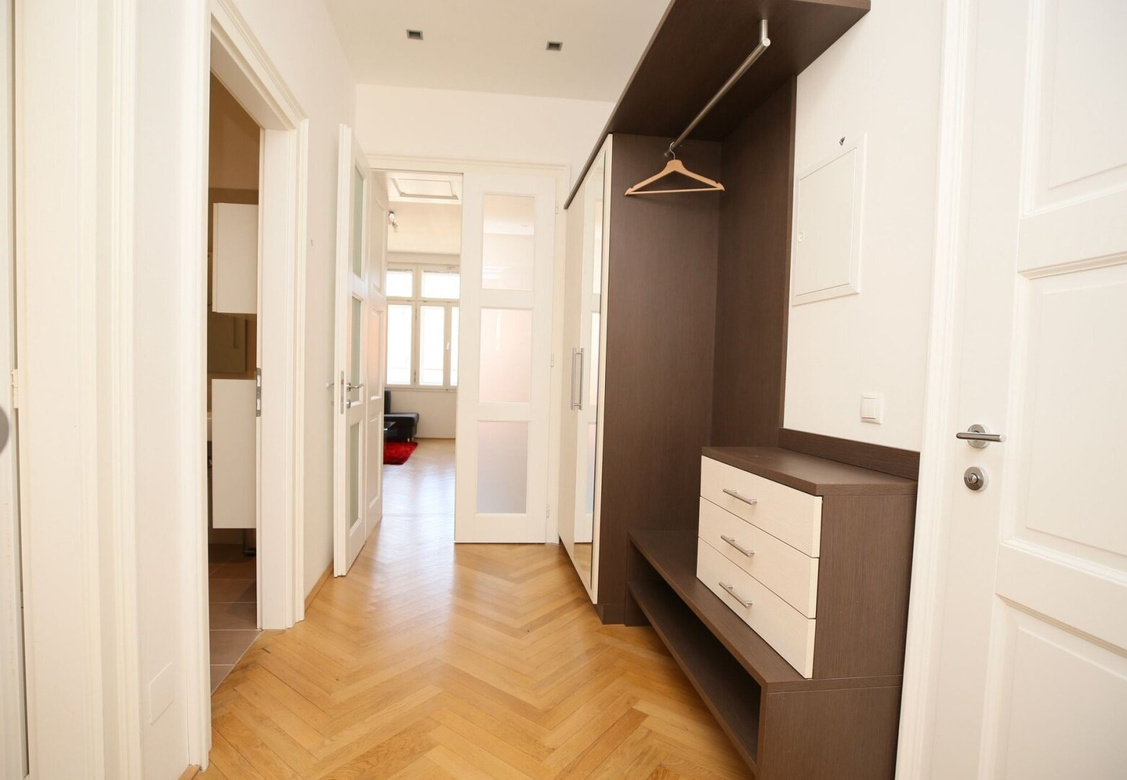 Hochwertigst sanierte und voll möblierte 2-Zimmer Altbauwohnung in der Alsegger Straße - Gersthof – Foto 9