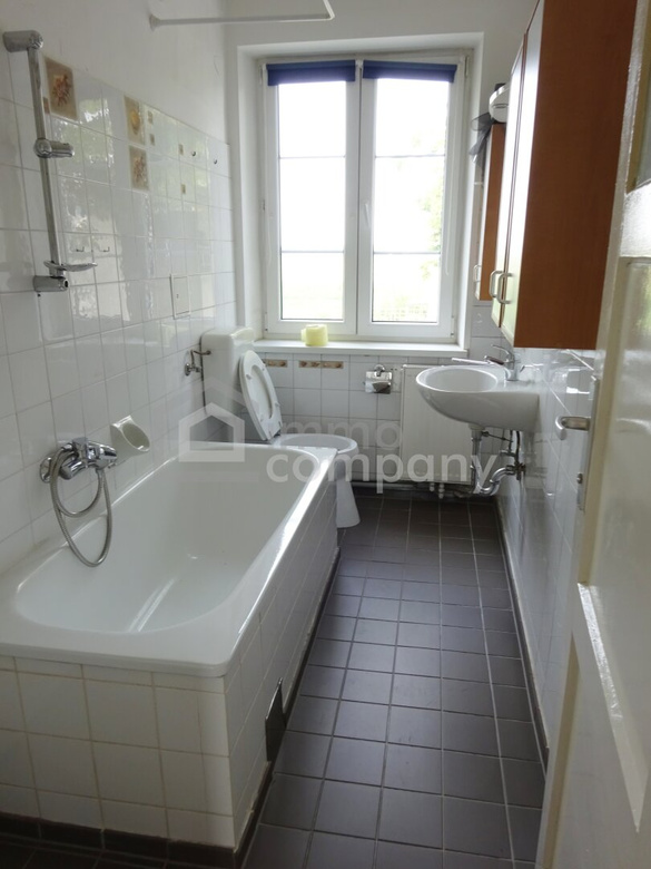 Anleger aufgepasst! Gut aufgeteilte 2 Zimmer Wohnung in Stockerau!!! – Foto 2