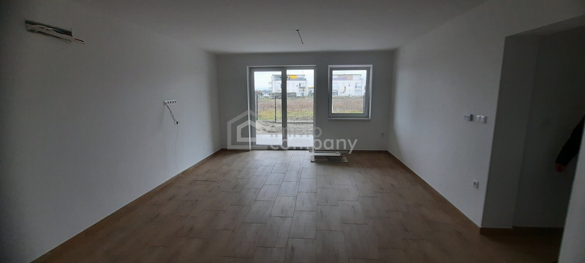 Gartenwohnung mit Terrasse und Parkplatz – Foto 3