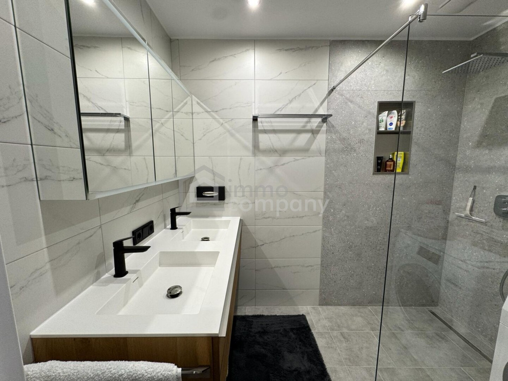 Hochwertig sanierte 2-Zimmer-Wohnung mit Lift & Vollmöblierung – Foto 4