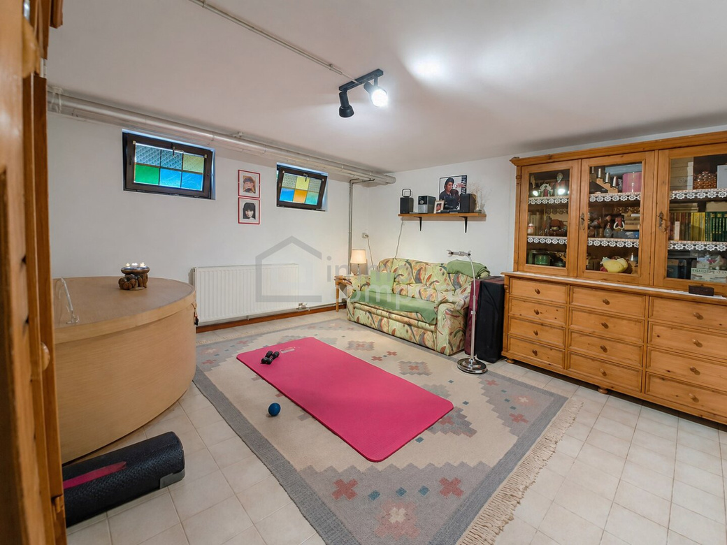 Top gepflegt & modernisiert – Wärmedämmung, 3-fach Fenster, Keller, Ausbaureserve, Garage & Carport – Foto 12