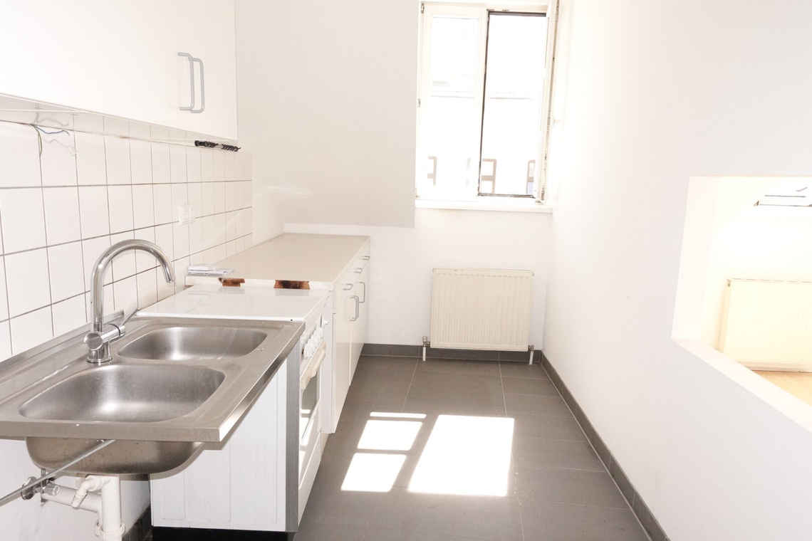 Überraschend großzügig: 62 m² Garconniere mit separater Küche - GLEICH BEI U3 KARDINAL-NAGL-PLATZ – Foto 4