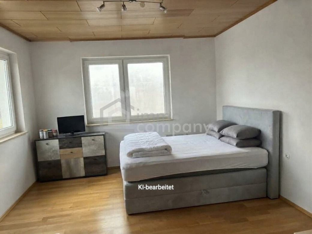 Für große Pläne ist schon Platz - Wohnhaus mit Garten und Doppelgarage in Ternitz – für Eigennutzung & Investoren interessant – Foto 11