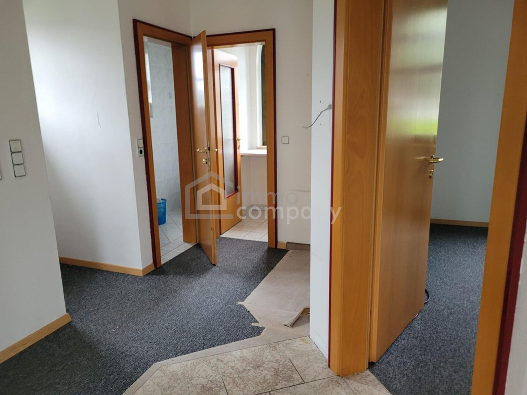 Freistehendes Wohnhaus, Büro, Ordination, in bestem Bauzustand im Zentrum – Foto 9