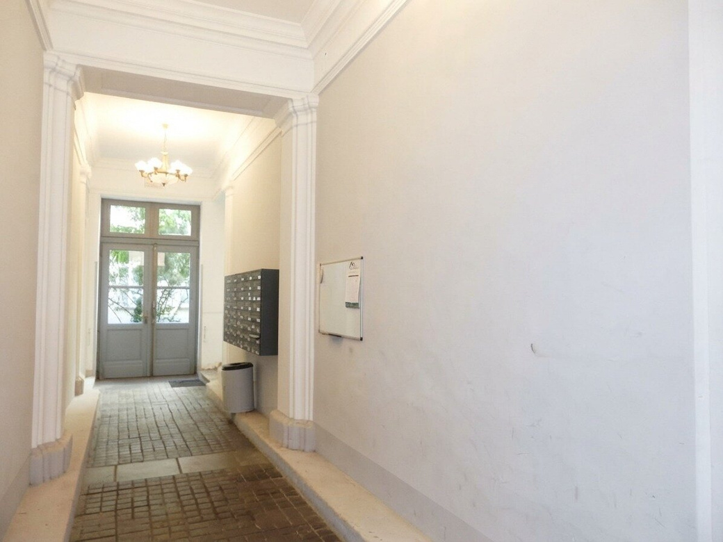Überraschend großzügig: 62 m² Garconniere mit separater Küche - GLEICH BEI U3 KARDINAL-NAGL-PLATZ – Foto 12