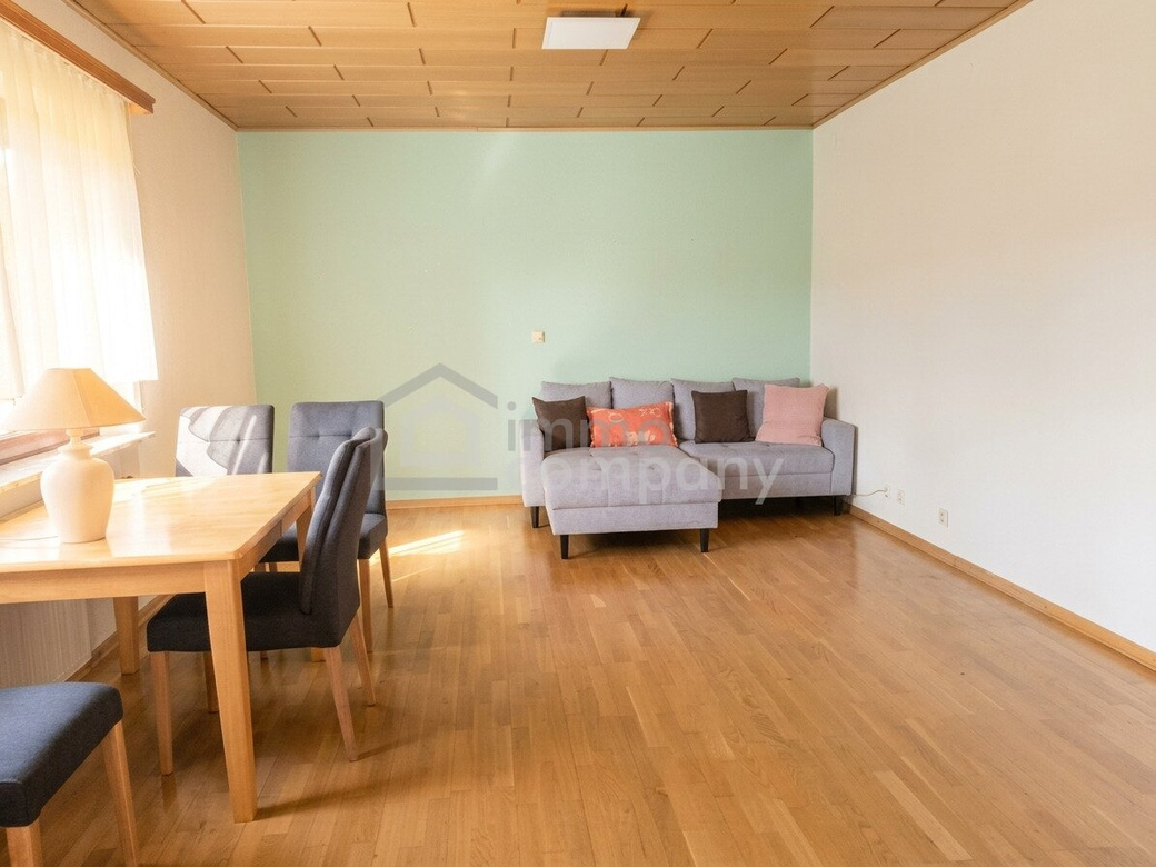 Charmanter Bungalow in Theresienfeld, 4 Zimmer, Garten, Terrasse, Garage – Foto 5