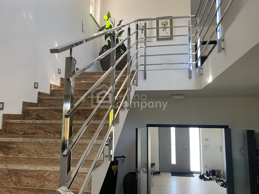 Hochwertige Luxusvilla in bestem Bauzustand – Foto 4