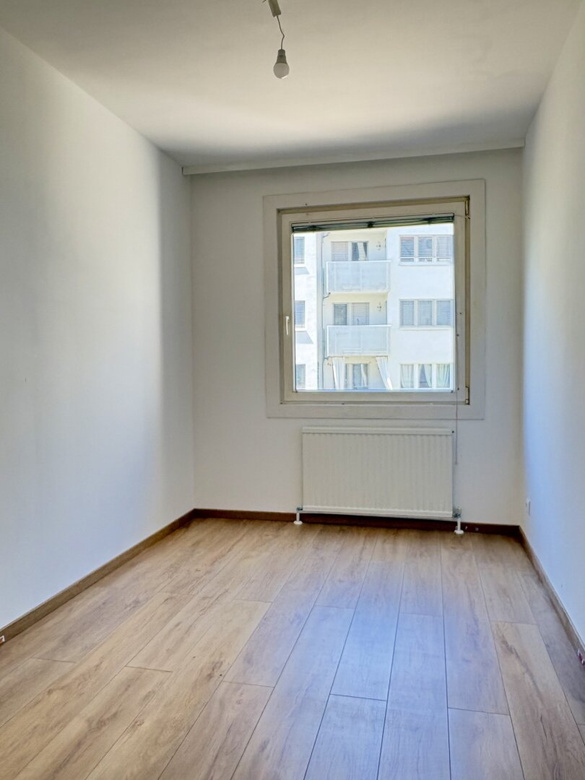 PARADIESISCH VIEL PLATZ FÜR FAMILIEN ODER STUDIERENDE - 5-ZIMMER-WOHNUNG MIT GROSSER LOGGIA – Foto 10