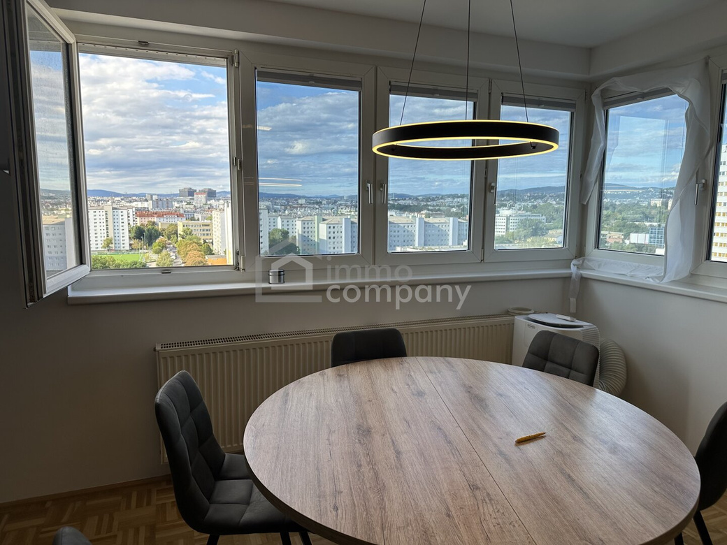 Skyline-Living im 20. Bezirk – 13. Stock, Panoramablick & Garage“ – Foto 5