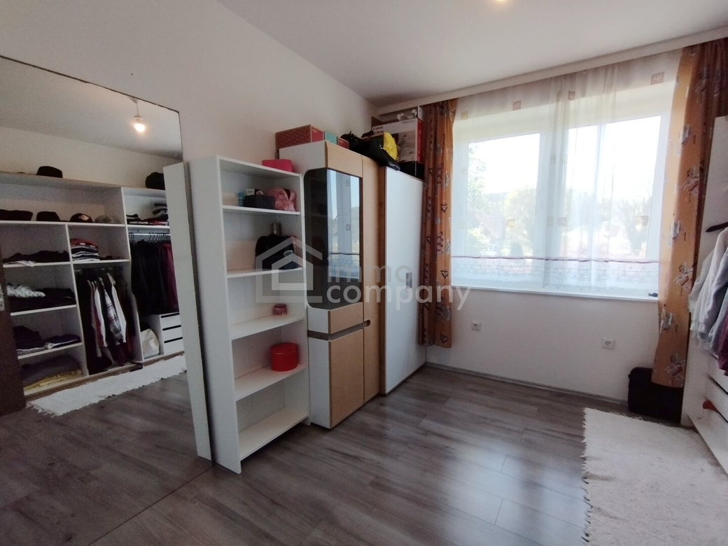 Geräumiges Wohnhaus mit viel Außenfläche! – Foto 5