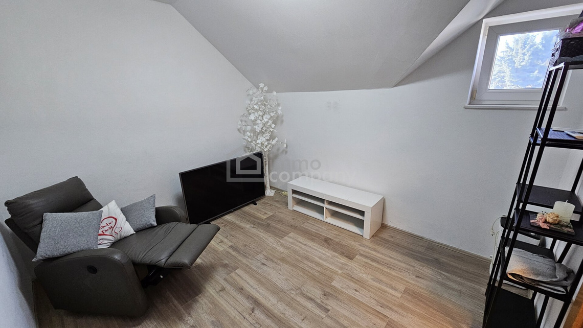 6 Zimmer, Pool, Pergola und Garage! Haus in Mannersdorf zu verkaufen! – Foto 7