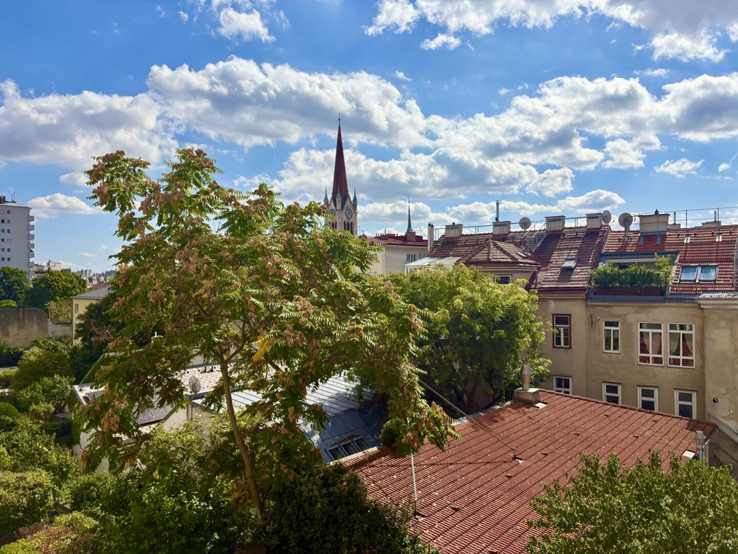 ZUM VERLIEBEN! ENTZÜCKENDE HOFSEITIGE 2-ZIMMER-WOHNUNG IM 3. LIFTSTOCK MIT BALKON - U3-NÄHE – Foto 6