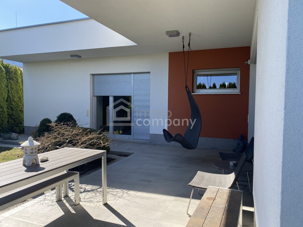 Hochwertige Luxusvilla in bestem Bauzustand – Foto 2