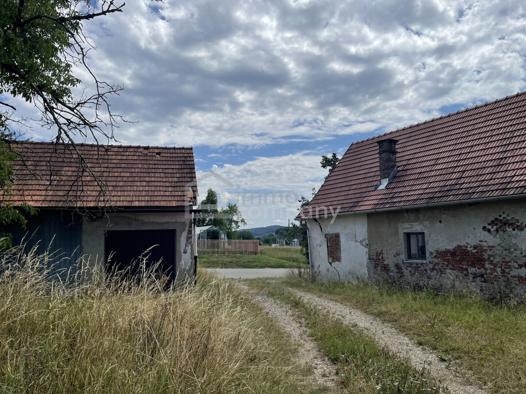 Historisches Anwesen mit rund 8.170 m² Bauland (Dorfgebiet) * Raum für Wohnen, Geschichte und neue Ideen – Foto 9