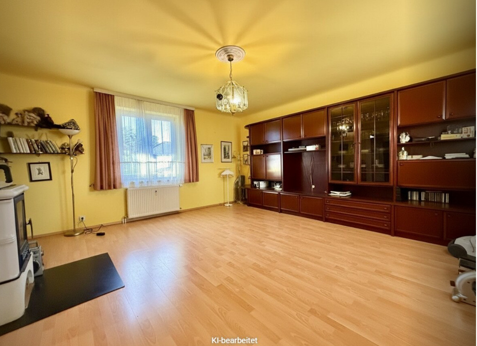 Renovierungsbedürftiges Einfamilienhaus mit großem Grundstück, 32min bis Wien Hauptbahnhof – Foto 2