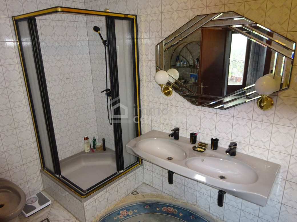Exklusive Wohlfühloase Nähe Lainzer Tiergarten – 10 Zimmer, Garten, Balkone- barrierefrei! – Foto 4