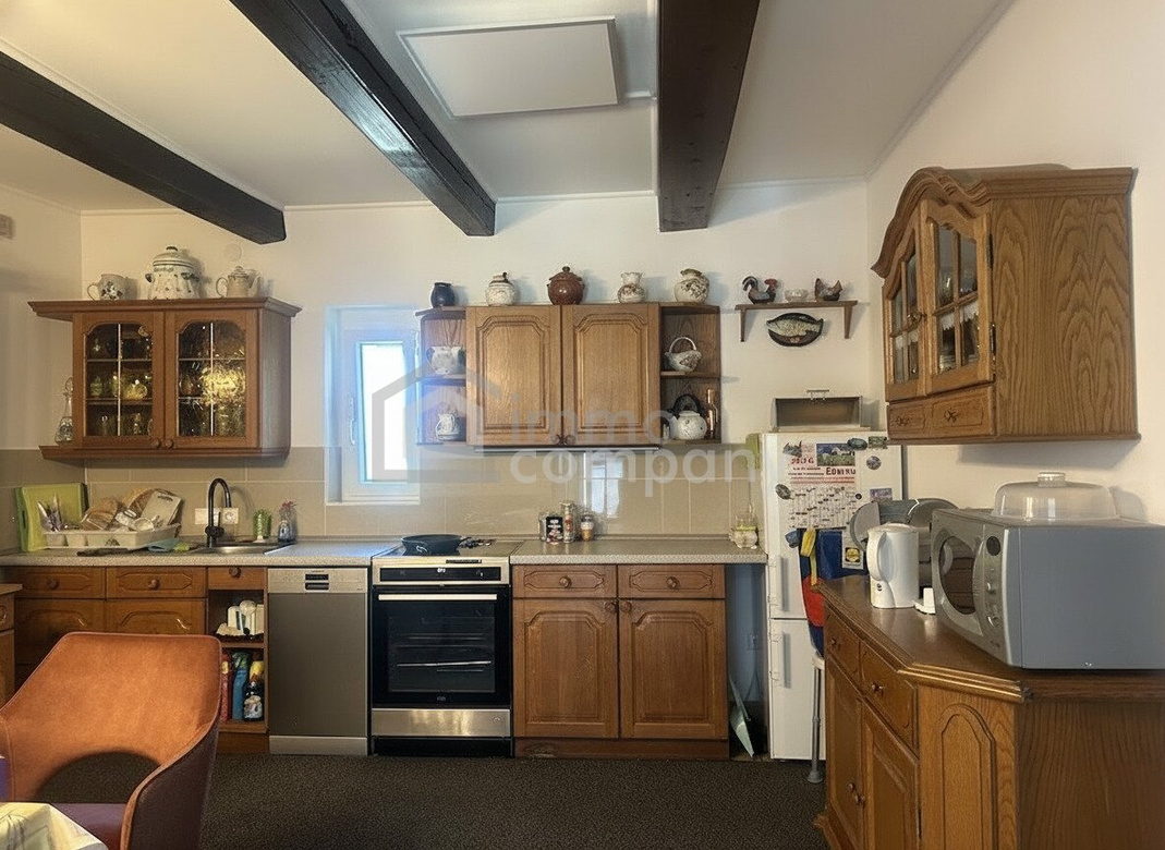 Schönes Einfamilienhaus mit großem ebenen Garten – Foto 6